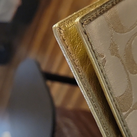 Coach Checkbook Wallet - Picture 4 of 10